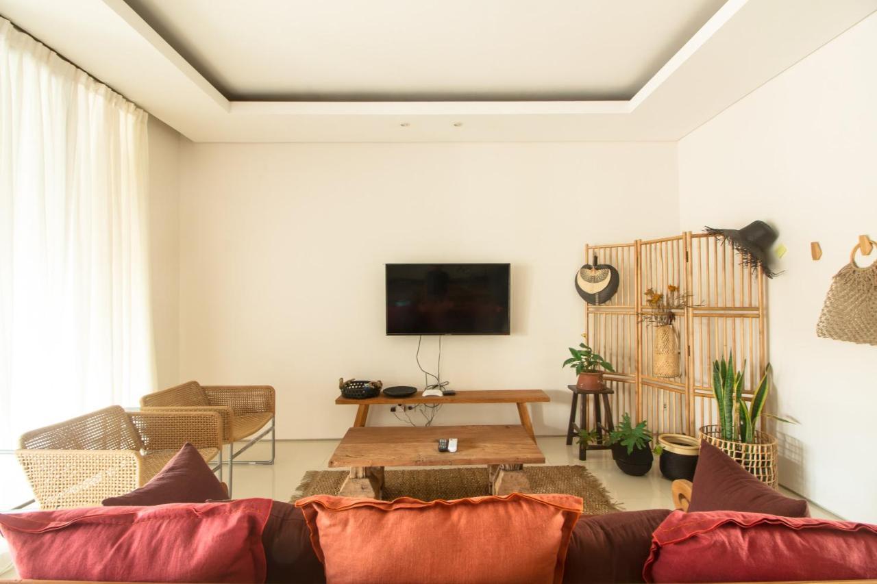Pelangi 148 Beach Suites Seminyak Extérieur photo