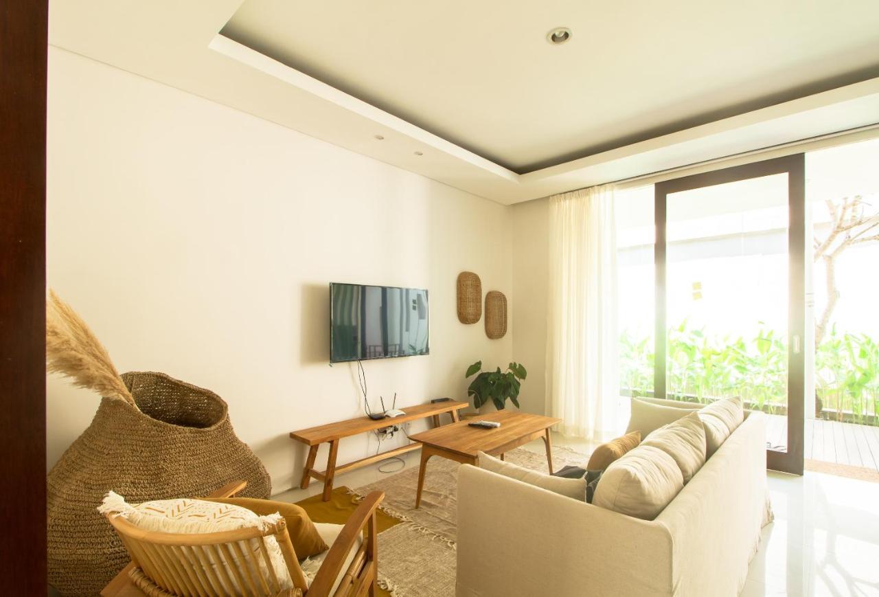 Pelangi 148 Beach Suites Seminyak Extérieur photo